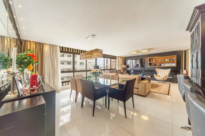 Apartamento para venda com 180 metros quadrados com 3 quartos em Bela Vista - Porto Alegre