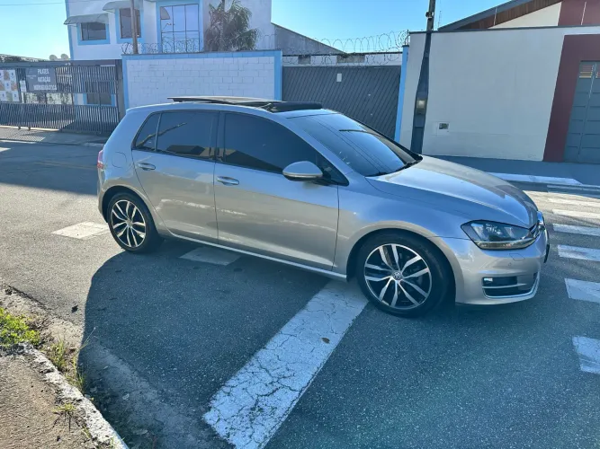 Volkswagen Golf Highline 1.4 TSI 140cv Aut. 2014