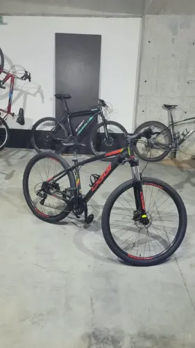 Bicicleta Oggi HDS 2022 - Estado de Nova