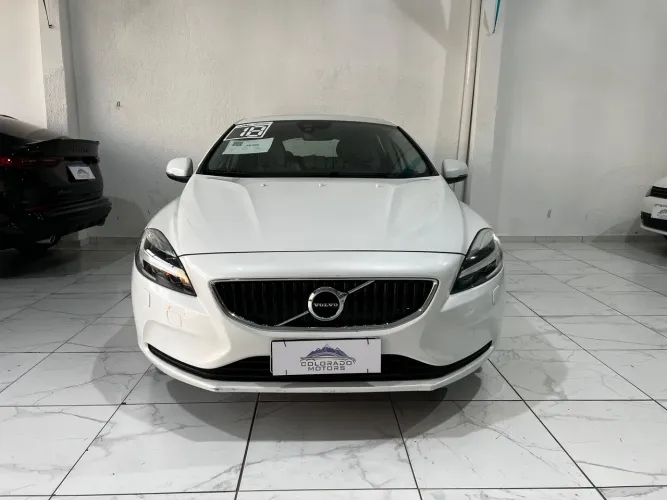 Volvo V40 T-4 Momentum 2.0 Aut. 2018