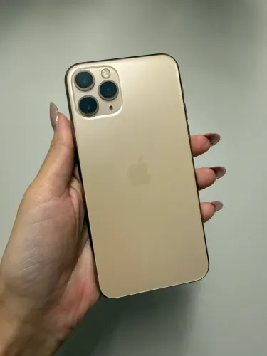 iPhone 11 Pro Gold