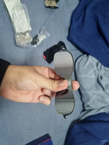Juliete cinza com detalhes brancos
