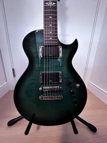 Guitarra Ibanez ART 320