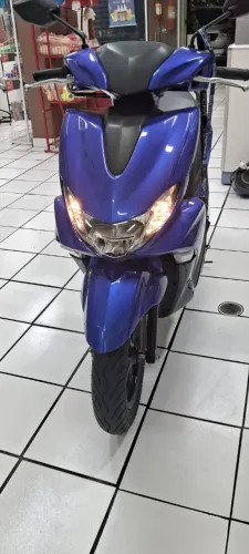 Yamaha fluo 24/25 baixa km