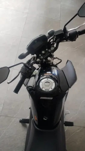 Impecável factor 150 apenas 900 km rodado