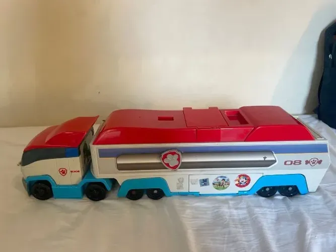 Caminhão pratulha canina