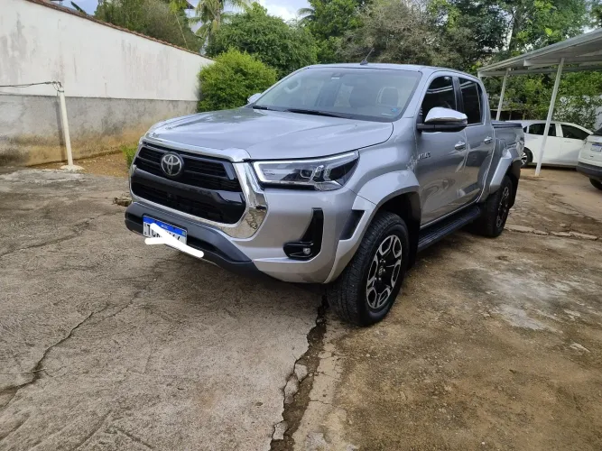 Hillux srx plus 24/24 com IPVA 26 Pago impecável 