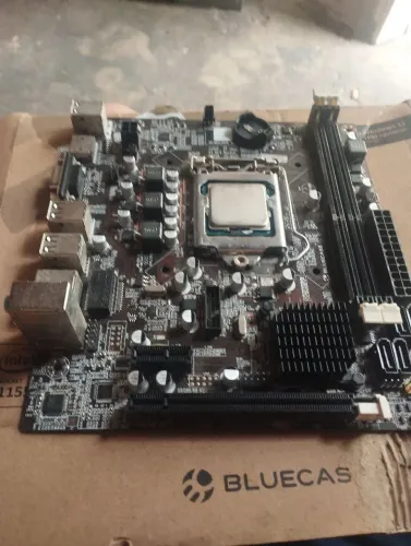 Placa Mãe 1155 Kronnus Intel 2x Ddr3 P/ Computador E Desktop e processador Intel R i5 3330