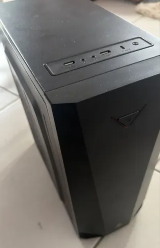 Intel i7 4790k 16GB DDR3 750w 250Gb HDD