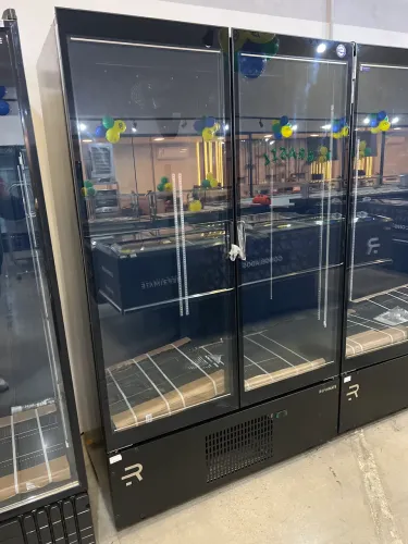 Cervejeira linha premium - Refrimate - 2 portas - Vidro aquecido