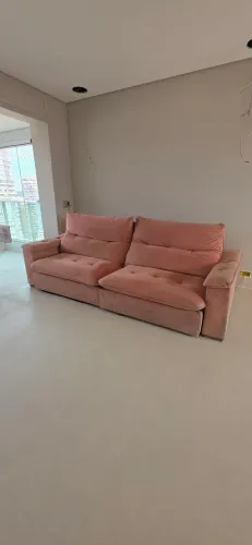 Sofá retrátil rosé