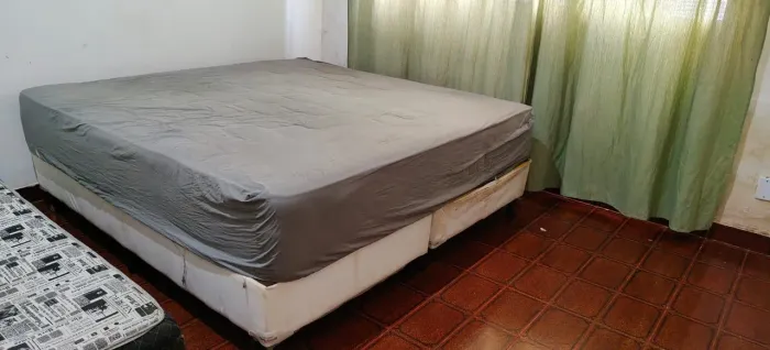 Cama box casal King say.