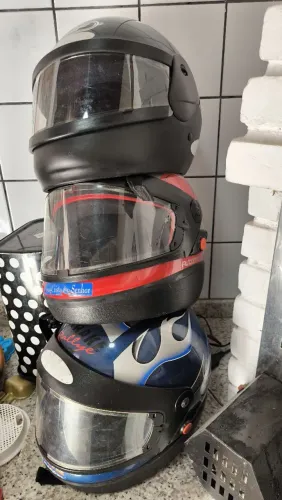 Vendo capacetes
