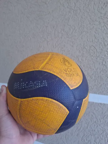 Bola de vôlei mikasa oficial