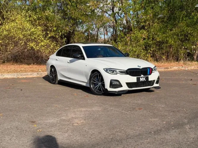 BMW 330E M Sport 2.0 Turbo Híbrido AU 2022