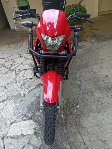 Falcon 400cc 2004. 15.800$