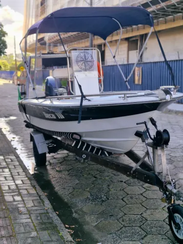 Lancha esporte/pesca