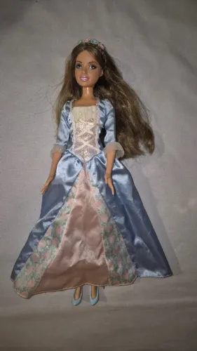 Barbie Erika - Barbie a princesa e a plebeia