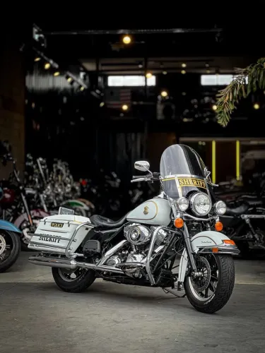 HARLEY-DAVIDSON ROAD KING POLICE FLHP 2008