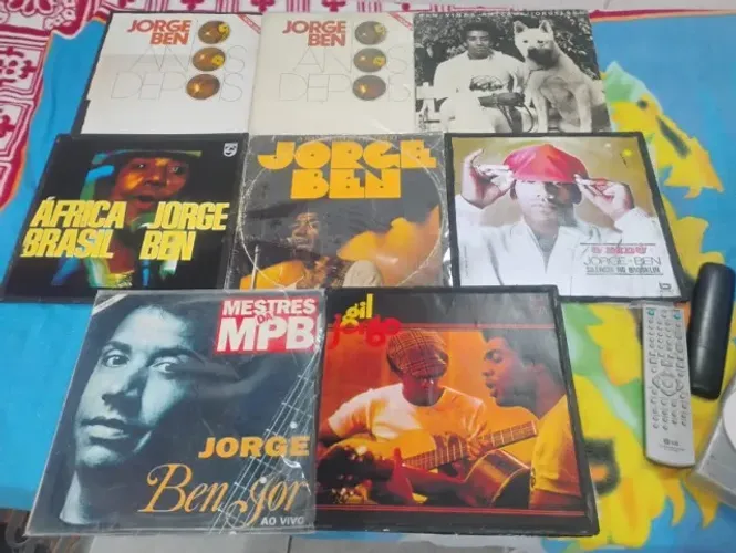 LOTE : JORGE BEN JO E EM BOM ESTADO DE CONSERVAÇÃO !!!