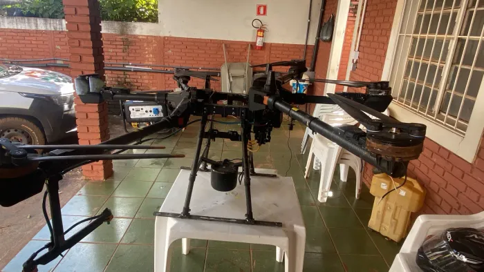Vende-se Drone t20 (antigo) ou peças separadas 