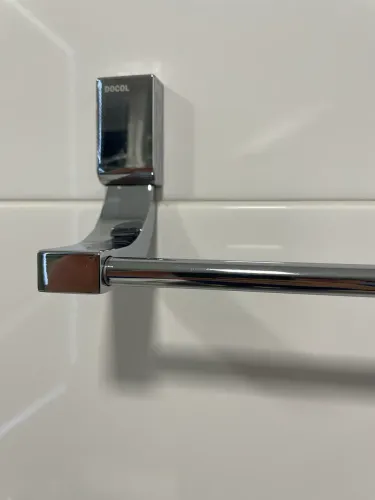 Porta toalhas em aço inox DOCOL