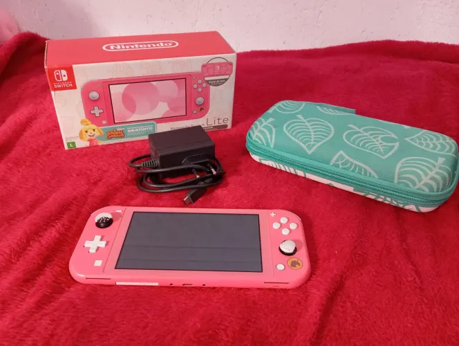 Nintendo Switch Lite (Ediçao Aloha Isabelle) Usado + Jogo físico