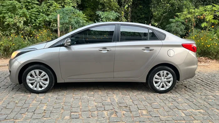 Hyundai HB20S C.style/c.plus1.6 Flex 16V Aut. 4P 2016