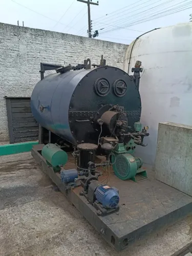 Caldeira 500kg/vapor combustão a óleo diesel ou BPF