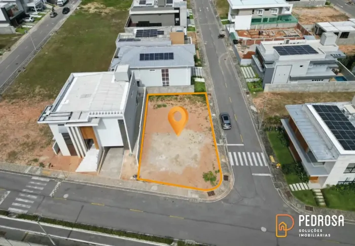 Lote de esquina com 350 m2 - Sunset Boulevard - Financiavel - Ventilado - No inicio do con