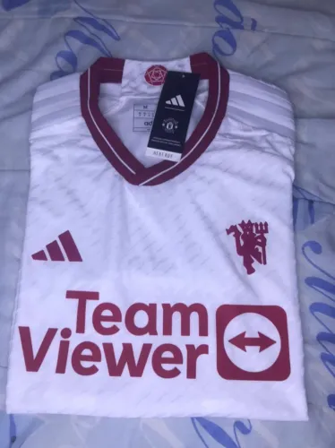 Camisas de time versão jogador (United e Roma)