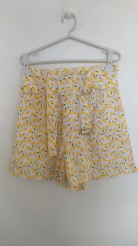 Short em tecido estampado Tam P