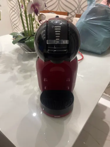 Vendo cafeteira Dolce custo 