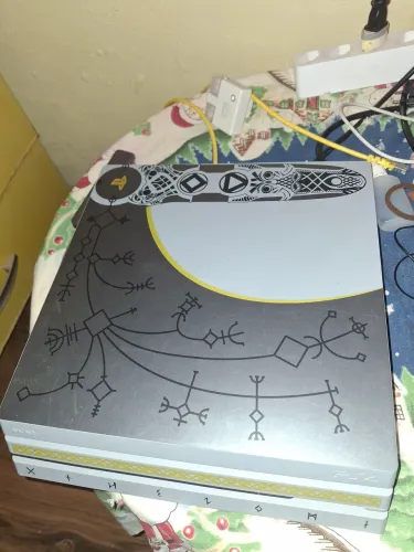 Ps4 pro god of war edition