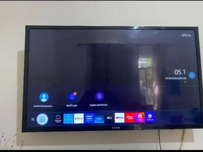 Vendo televisão no preço para ir embora rápido só está sem o controle