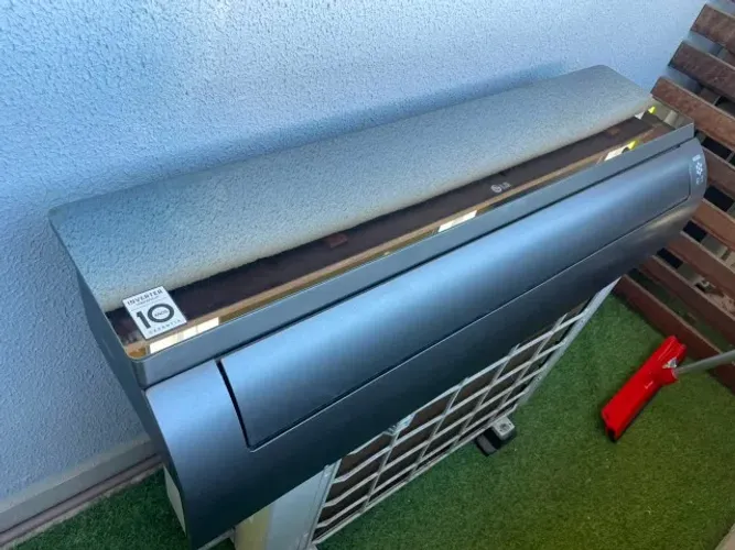 Ar-Condicionado LG Dual Inverter 19.000 BTUs Quente e Frio - 220V