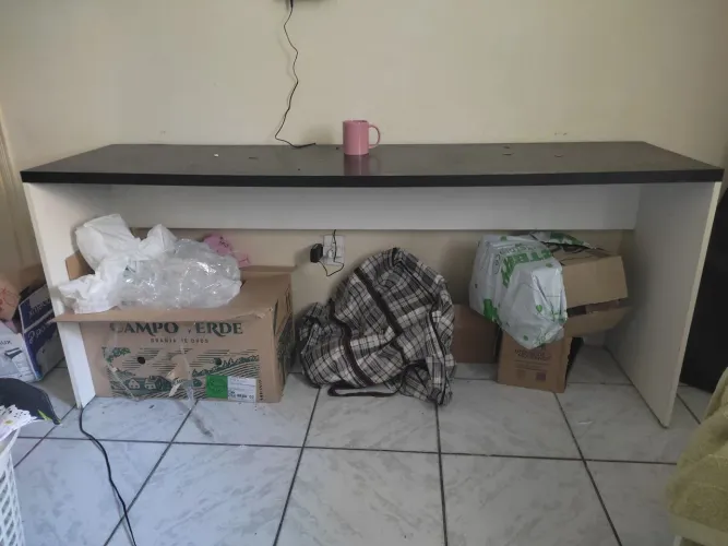 Mesa escritório pra computador etc