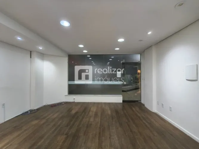 Sala comercial para aluguel com 62 m² no bairro Centro