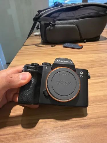 Câmera Sony A7III
