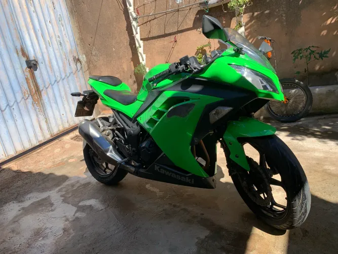 Kawasaki ninja 300