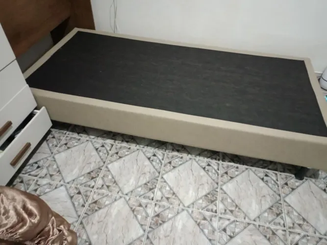 Cama box com colchão de solteiro