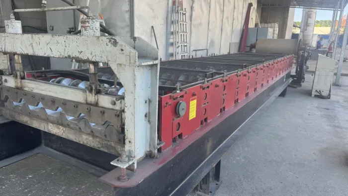 Vendo perfiladeira de telha TP 40