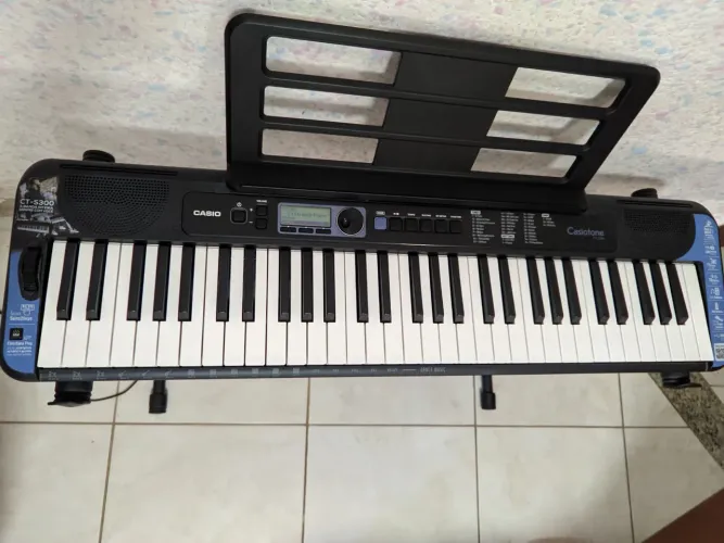 Vendo teclado CT-S300