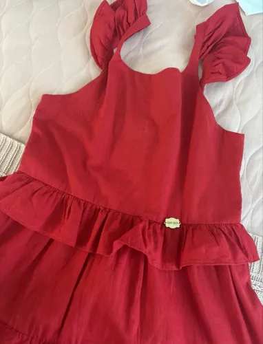 Vestido marca Camu Camu vermelho