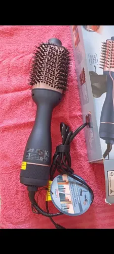 Escova modeladora elétrica