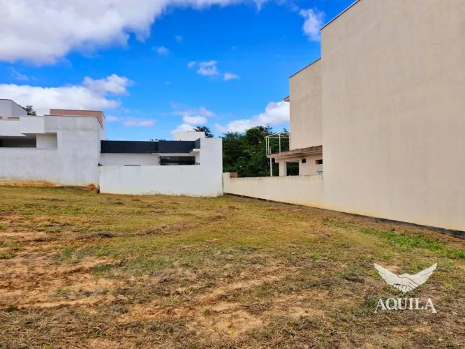 TERRENO PLANO COM 176 m² NO CONDOMÍNIO VILLAGIO IPANEMA - SOROCABA