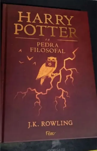 Harry Potter e a Pedra Filosofal (Capa Dura)