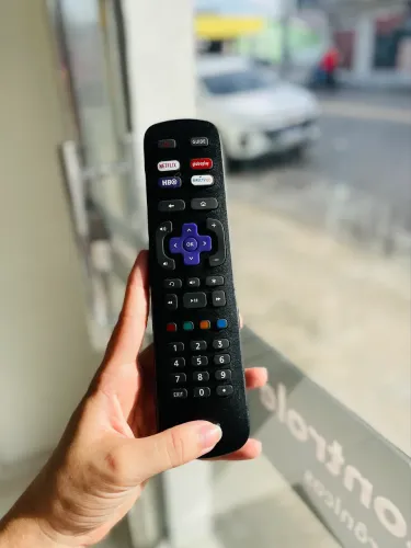 Controle Roku TV - pilhas inclusas 