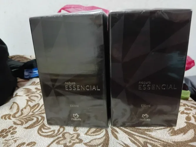 2 perfumes essencial masculino por 300