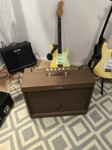 Amp MG Astoria ( Fender twin 57' )